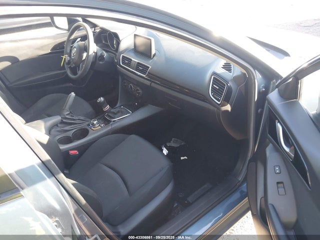 3MZBM1J74GM295171 Mazda pe