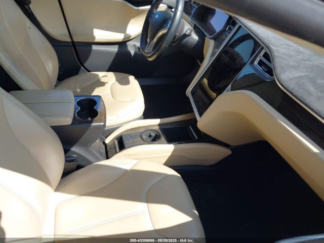 2014 TESLA MODEL S 5YJSA1H17EFP51839 Photo 4