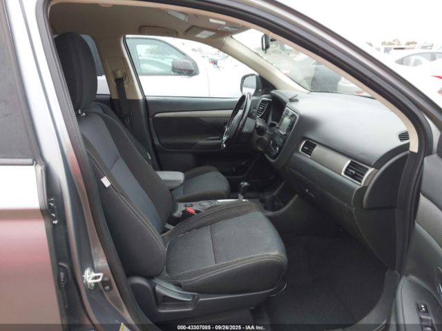 2016 MITSUBISHI OUTLANDER JA4AD3A30GZ034278 Photo 4