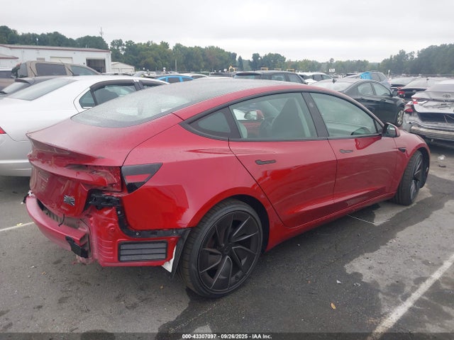 2024 TESLA MODEL 3 5YJ3E1ET1RF882060 Photo 3