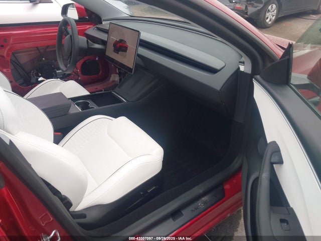 2024 TESLA MODEL 3 5YJ3E1ET1RF882060 Photo 4