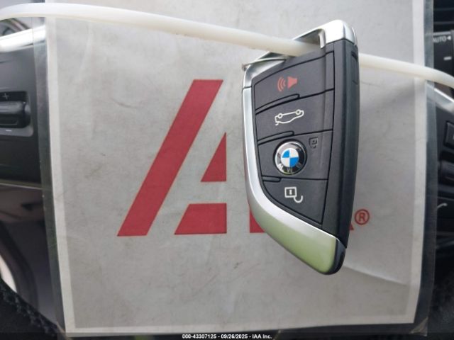 2016 BMW X1 WBXHT3Z37G4A50685 Photo 10