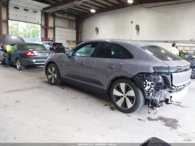 2025 PORSCHE MACAN ELECTRIC WP1AA2XA1SL001716 Photo 2