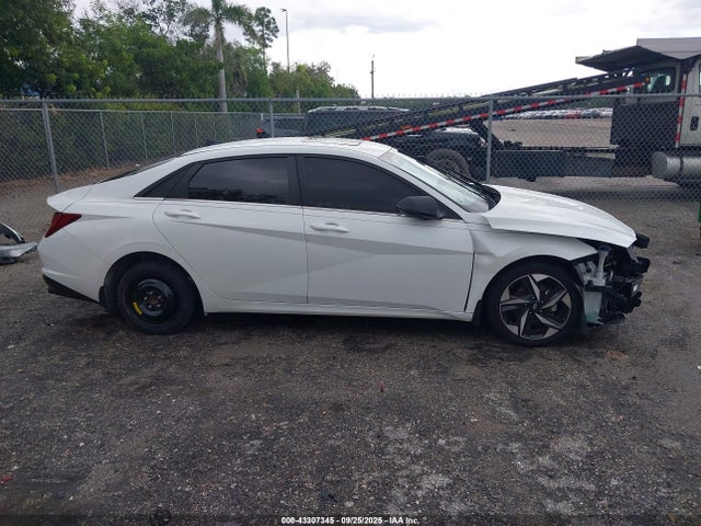 2022 Hyundai Elantra Sel მანქანა იყიდება აუქციონზე, vin: 5NPLN4AG0NH060341, აუქციონის ნომერი: 43307345