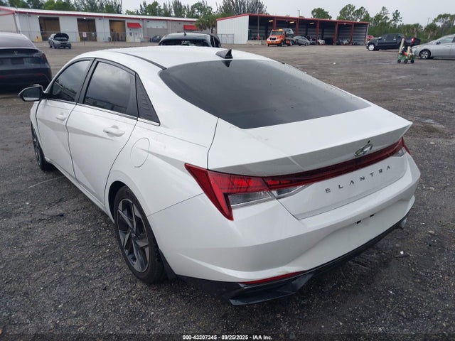 2022 Hyundai Elantra Sel მანქანა იყიდება აუქციონზე, vin: 5NPLN4AG0NH060341, აუქციონის ნომერი: 43307345