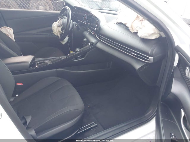 2022 Hyundai Elantra Sel მანქანა იყიდება აუქციონზე, vin: 5NPLN4AG0NH060341, აუქციონის ნომერი: 43307345