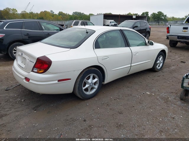 2002 Oldsmobile Aurora 3.5 მანქანა იყიდება აუქციონზე, vin: 1G3GR64H524128107, აუქციონის ნომერი: 43307374
