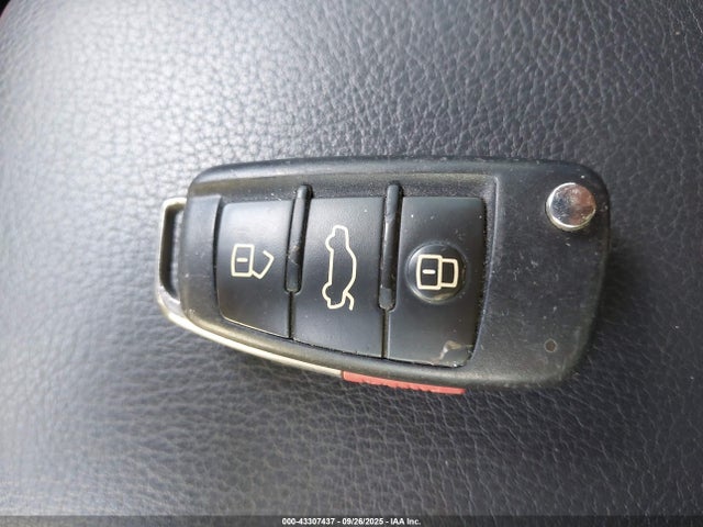 2016 AUDI A3 WAUA7GFF5G1069126 Photo 10