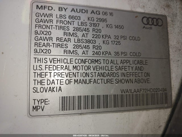 2017 AUDI Q7 WA1LAAF72HD020494 Photo 8