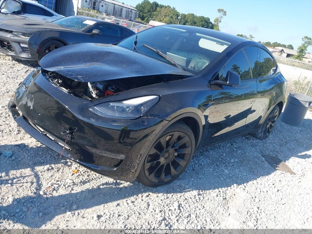 2023 TESLA MODEL Y 7SAYGDEE1PA161365 Photo 1