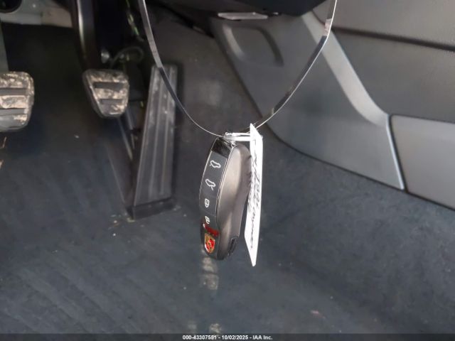 2024 PORSCHE 718 CAYMAN WP0AA2A81RK256232 Photo 10