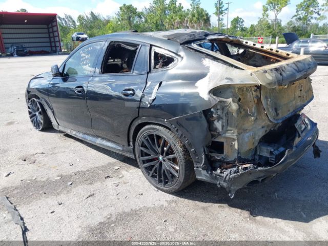 2021 BMW X6 5UXCY8C09M9F44368 Photo 2