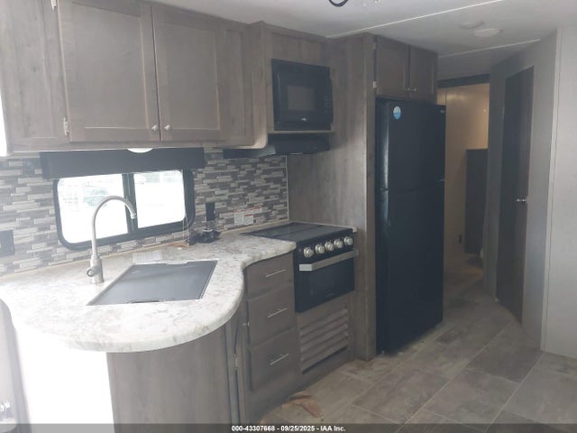 4YDT3602XL8920570 Aspen Other