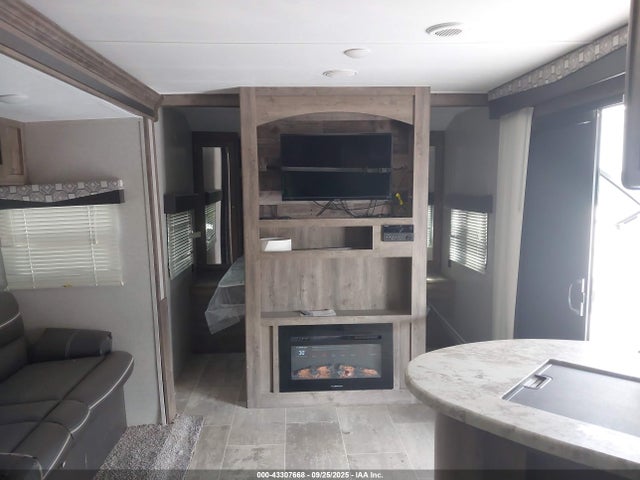 4YDT3602XL8920570 Aspen Other
