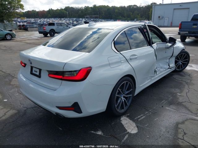 2020 BMW 330I 3MW5R1J04L8B23498 Photo 3