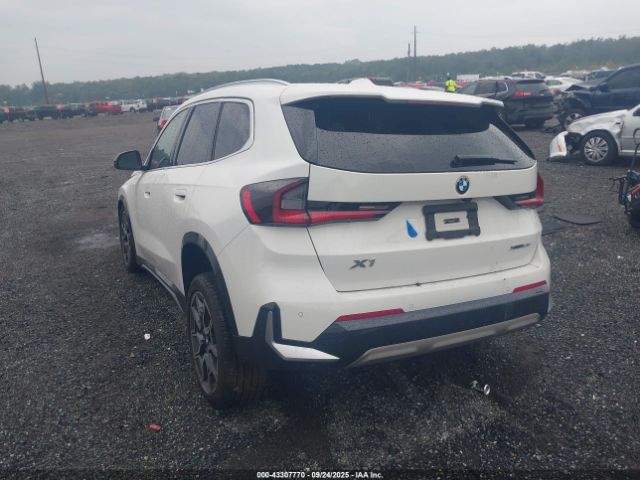 2024 BMW X1 WBX73EF02R5005262 Photo 2