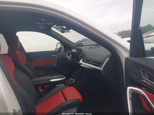 2024 BMW X1 WBX73EF02R5005262 Photo 4