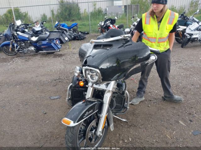 2019 HARLEY-DAVIDSON FLHTK 1HD1KEF13KB676380 Photo 4