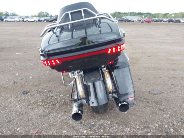 2019 HARLEY-DAVIDSON FLHTK 1HD1KEF13KB676380 Photo 5