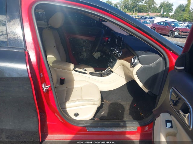 WDCTG4EB1FJ131770 Mercedes-Benz GLA-Class