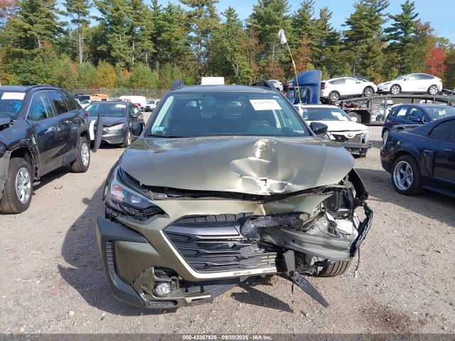 4S4BTADC4R3124256 Subaru Outback Premium