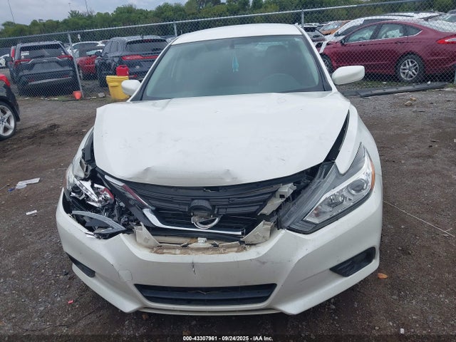 1N4AL3AP9HC126964 Nissan 2017