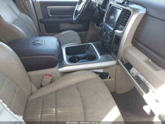 2018 Ram 2500 Big Horn  4x4 6'4 Box მანქანა იყიდება აუქციონზე, vin: 3C6UR5DL7JG368740, აუქციონის ნომერი: 43308051