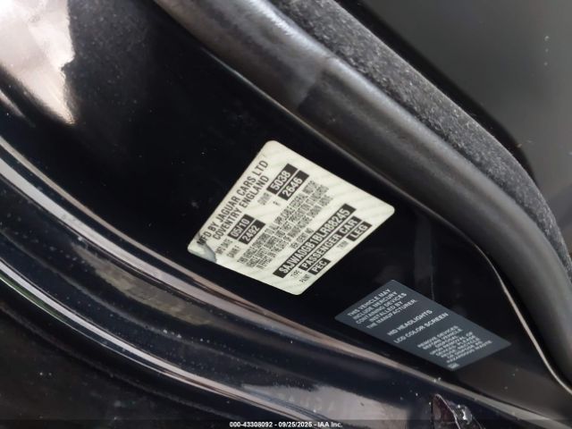 2011 JAGUAR XF SAJWA0GB1BLR88245 Photo 8