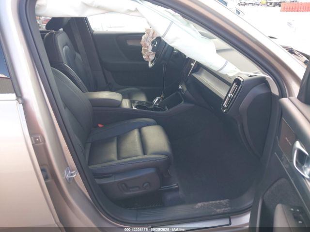 2024 VOLVO XC40 YV4L12UFXR2229918 Photo 4