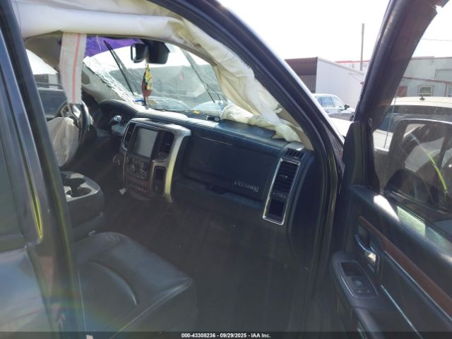 2017 RAM 2500 3C6UR5FJ7HG559046 Photo 4