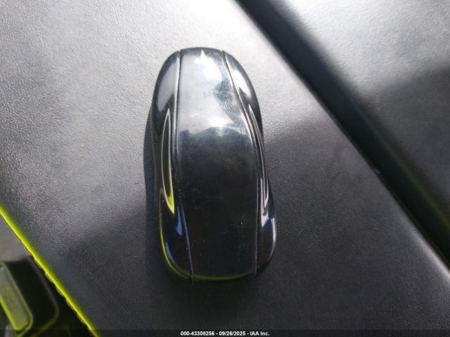 2016 TESLA MODEL S 5YJSA1E40GF128340 Photo 10