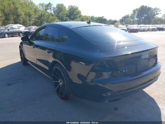 2016 AUDI A7 WAU2GAFC7GN168563 Photo 2