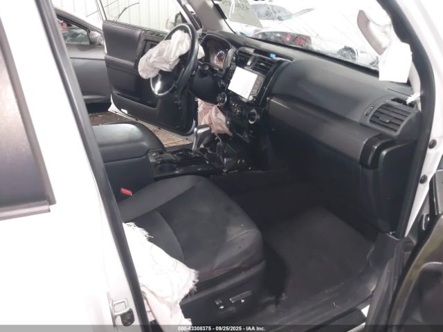 2024 TOYOTA 4RUNNER JTERU5JR2R6242123 Photo 4