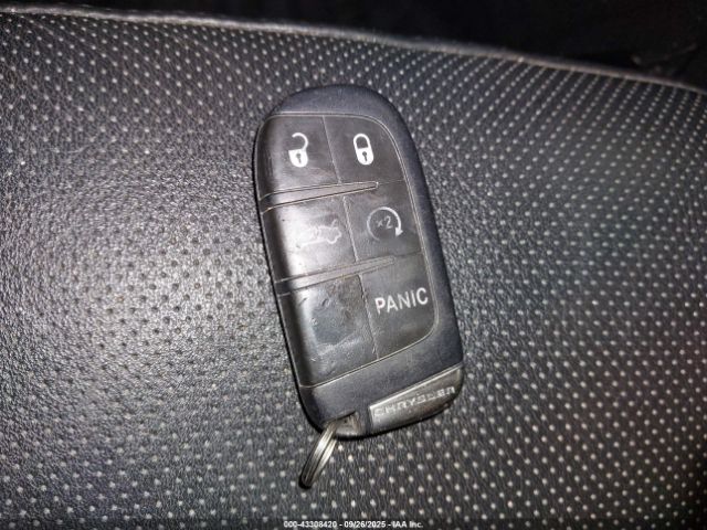 2012 CHRYSLER 300C 2C3CCAKT8CH147530 Photo 10