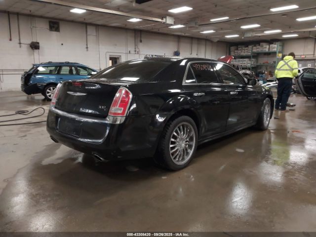 2012 CHRYSLER 300C 2C3CCAKT8CH147530 Photo 3