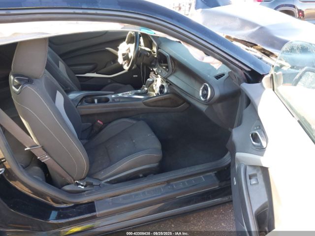 2016 CHEVROLET CAMARO 1G1FB1RX7G0169204 Photo 4