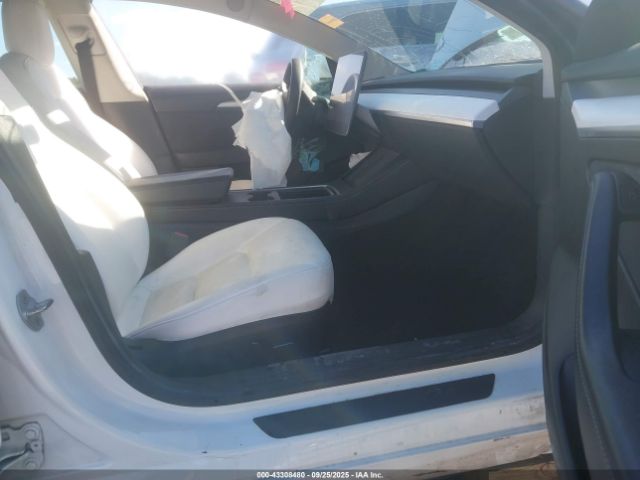 2021 TESLA MODEL 3 5YJ3E1EB4MF079484 Photo 4