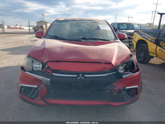 Mitsubishi mivec 2018 JA4AR3AU2JZ034932 Image 11