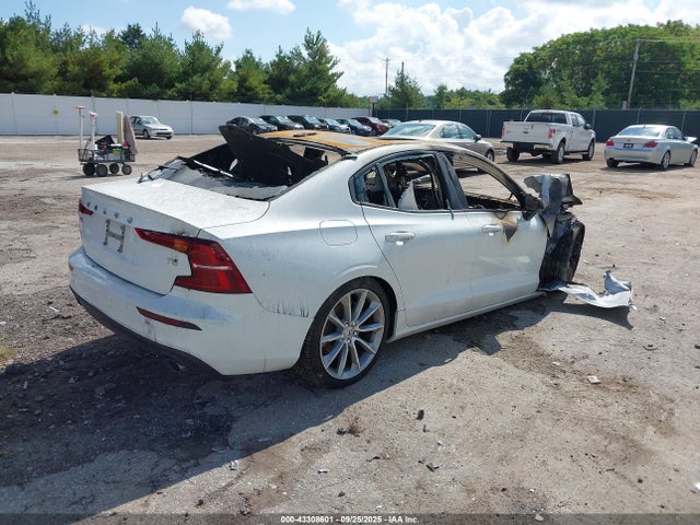 2020 VOLVO S60 7JR102FK0LG045784 Photo 3