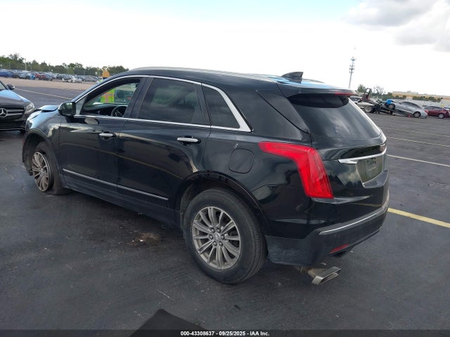 2017 CADILLAC XT5 1GYKNBRS3HZ205498 Photo 2