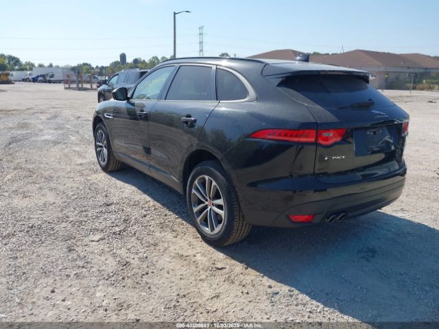 2017 JAGUAR F-PACE SADCJ2BN5HA091985 Photo 2