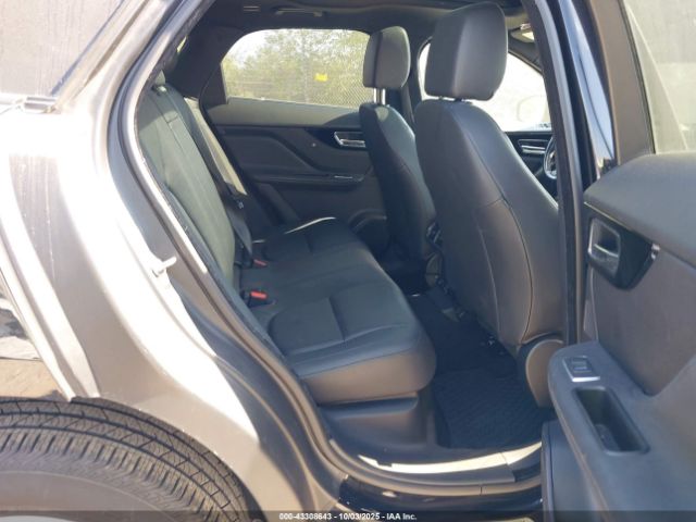 2017 JAGUAR F-PACE SADCJ2BN5HA091985 Photo 7