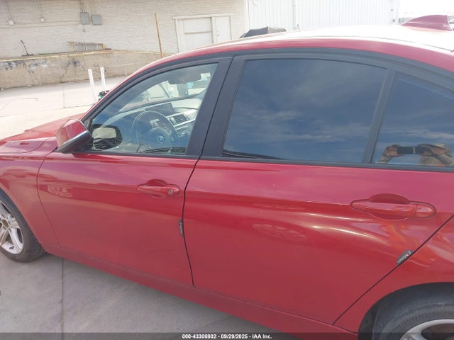 WBA3C1C53FK122525 BMW 328I
