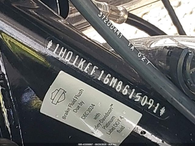 2021 HARLEY-DAVIDSON FLHTK 1HD1KEF16MB615091 Photo 9