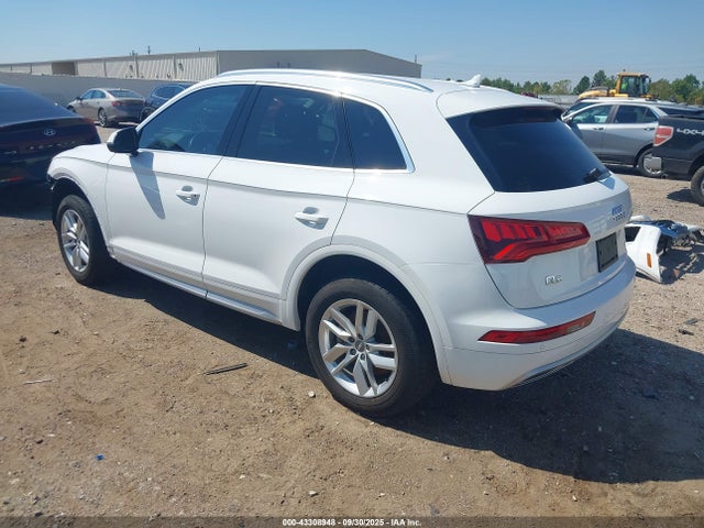 2020 AUDI Q5 WA1ANAFY3L2061855 Photo 2