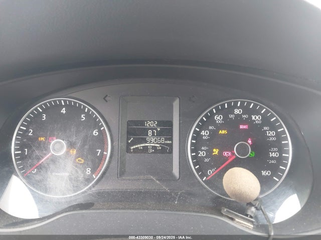 3VWD17AJ2EM423789 Volkswagen 2014