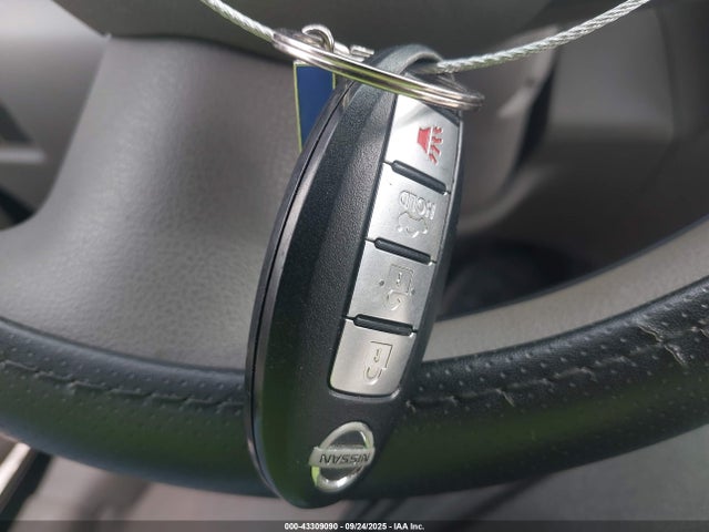 3N1CN7AP0EL847360 Nissan 2014