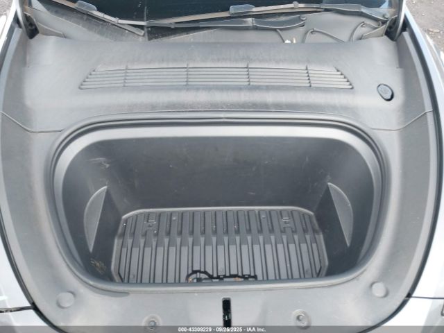 2023 TESLA MODEL Y 7SAYGDEE8PF893611 Photo 9