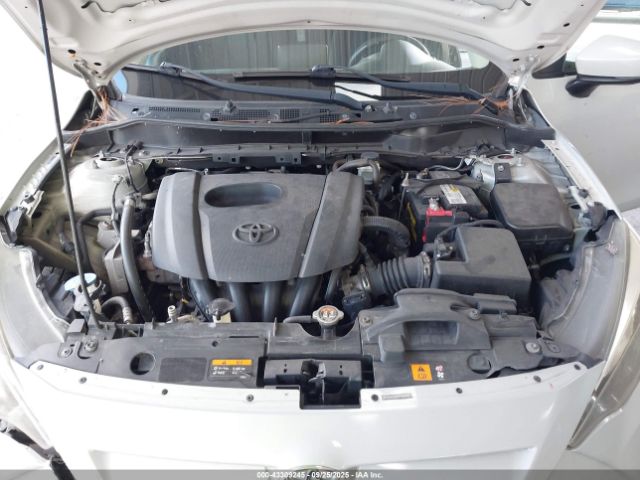 2019 TOYOTA YARIS 3MYDLBYV1KY522618 Photo 9