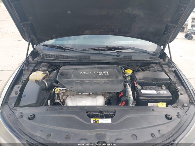Chrysler 2015 2015 1C3CCCBB5FN614269 Image 10